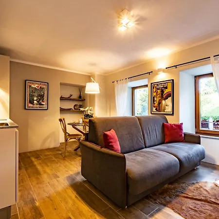 Lo Micho - Le Four Des Alpes 아파트