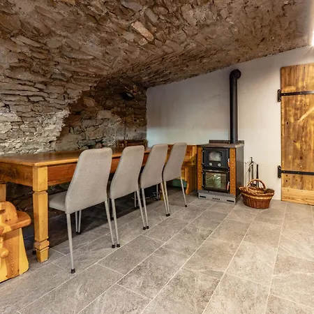 Lo Micho - Le Four Des Alpes