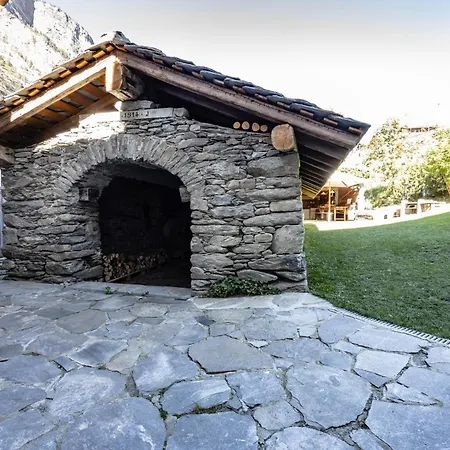 Lo Micho - Le Four Des Alpes