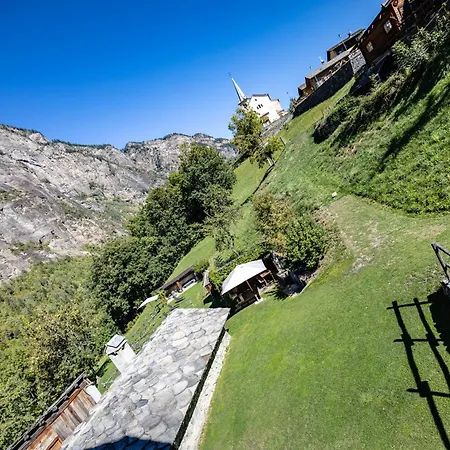 Lo Micho - Le Four Des Alpes 레메스 세인트 조지